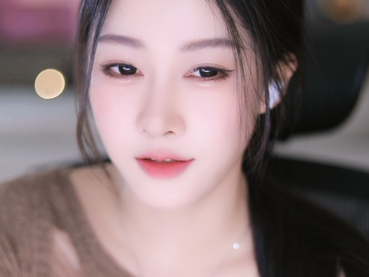 七月丁香应用主界面展示